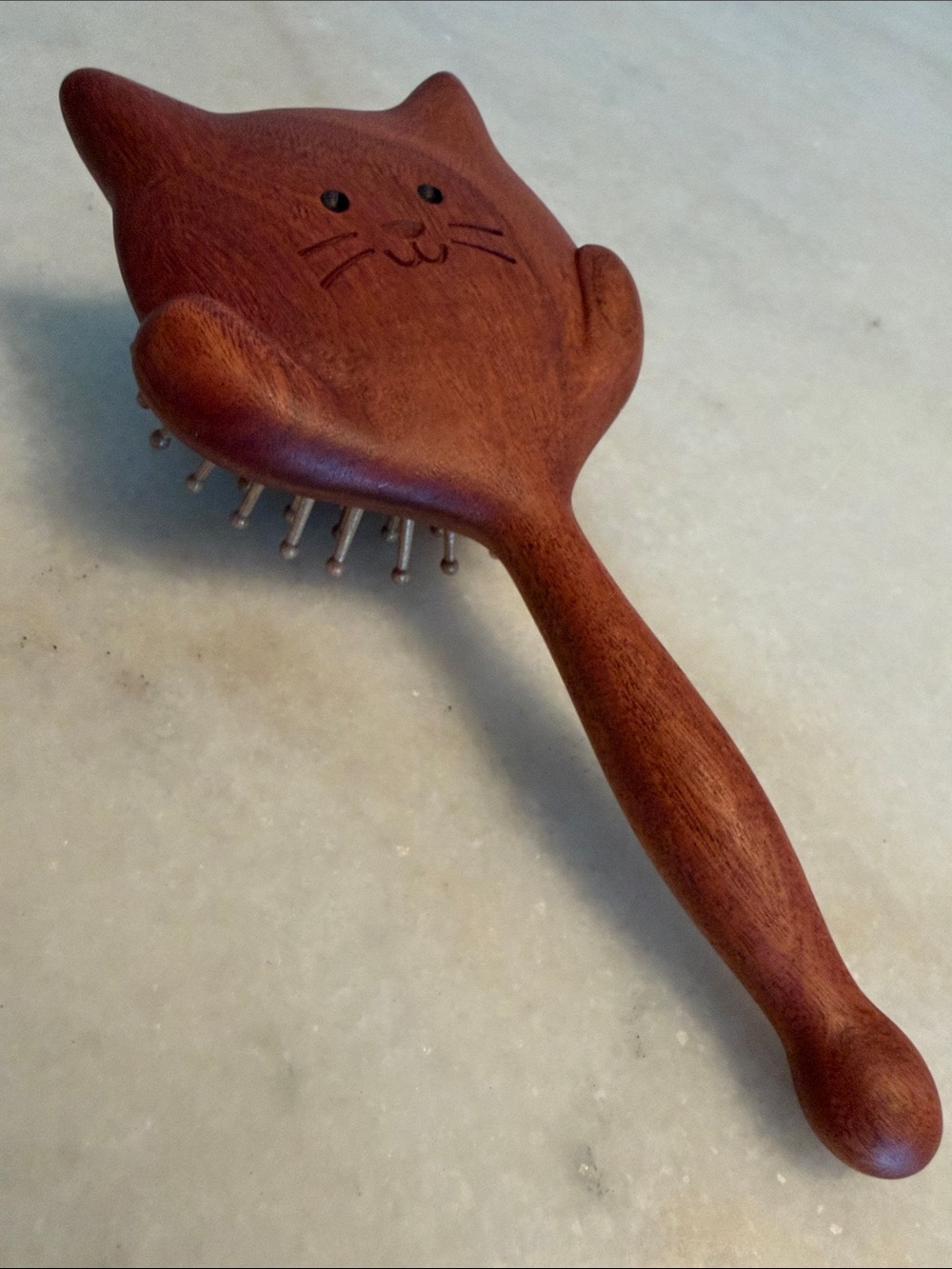 Wooden Cat-Shaped Brush